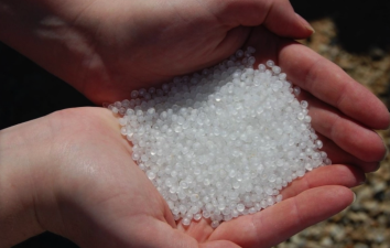 Hạt nhựa PE là gì? Làm thế nào để sử dụng nhựa PE an toàn?